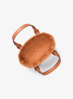 Bolsa a tiracolo em palha tricotada Quinn extrapequena | Michael Kors [PT]