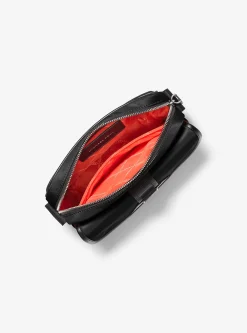 Bolsa a tiracolo funcional em nylon reciclado Brooklyn | Michael Kors [PT]
