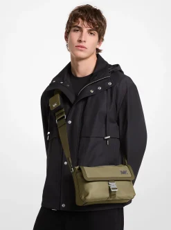 Bolsa messenger em nylon com pochete com fecho de correr Eli | Michael Kors [PT]