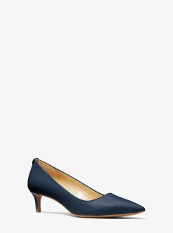 Sapatos pump com salto baixo em pele Alina Flex | Michael Kors [PT]