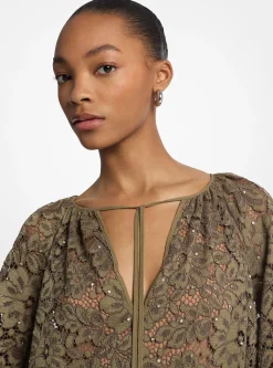 Vestido de decote em V em renda floral entrançada com tachas | Michael Kors [PT]